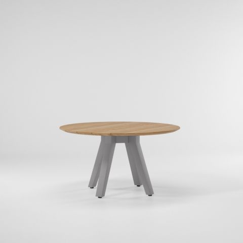 vieques_dining_table_d135_aluminium_legs.jpg