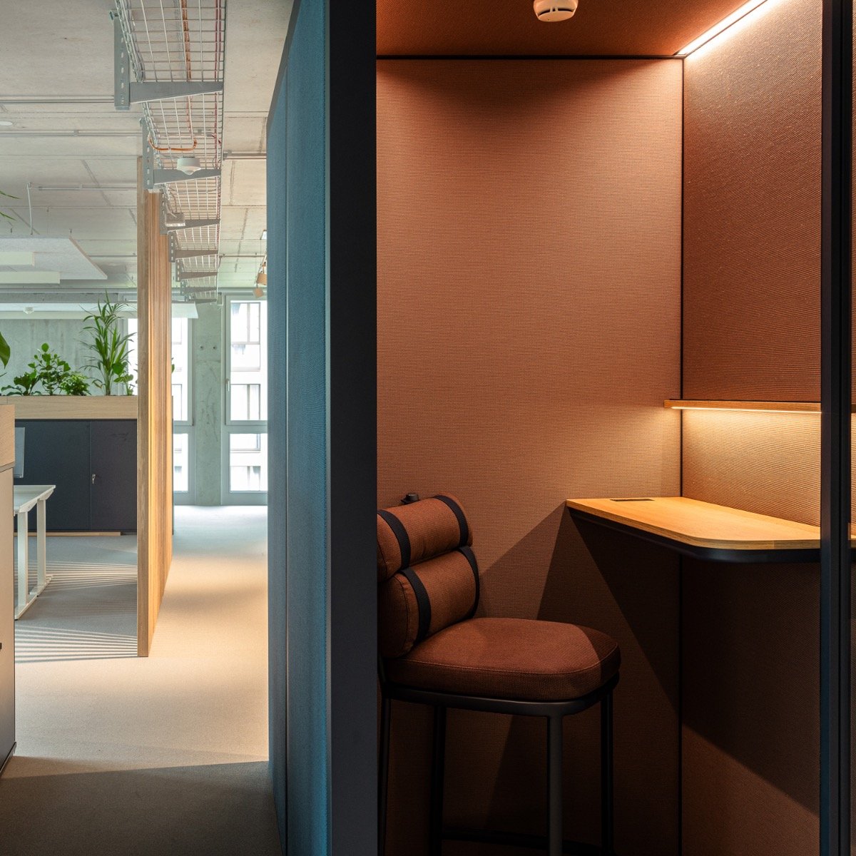 PHONE BOOTH L Office booth with built-in lights By Kettal