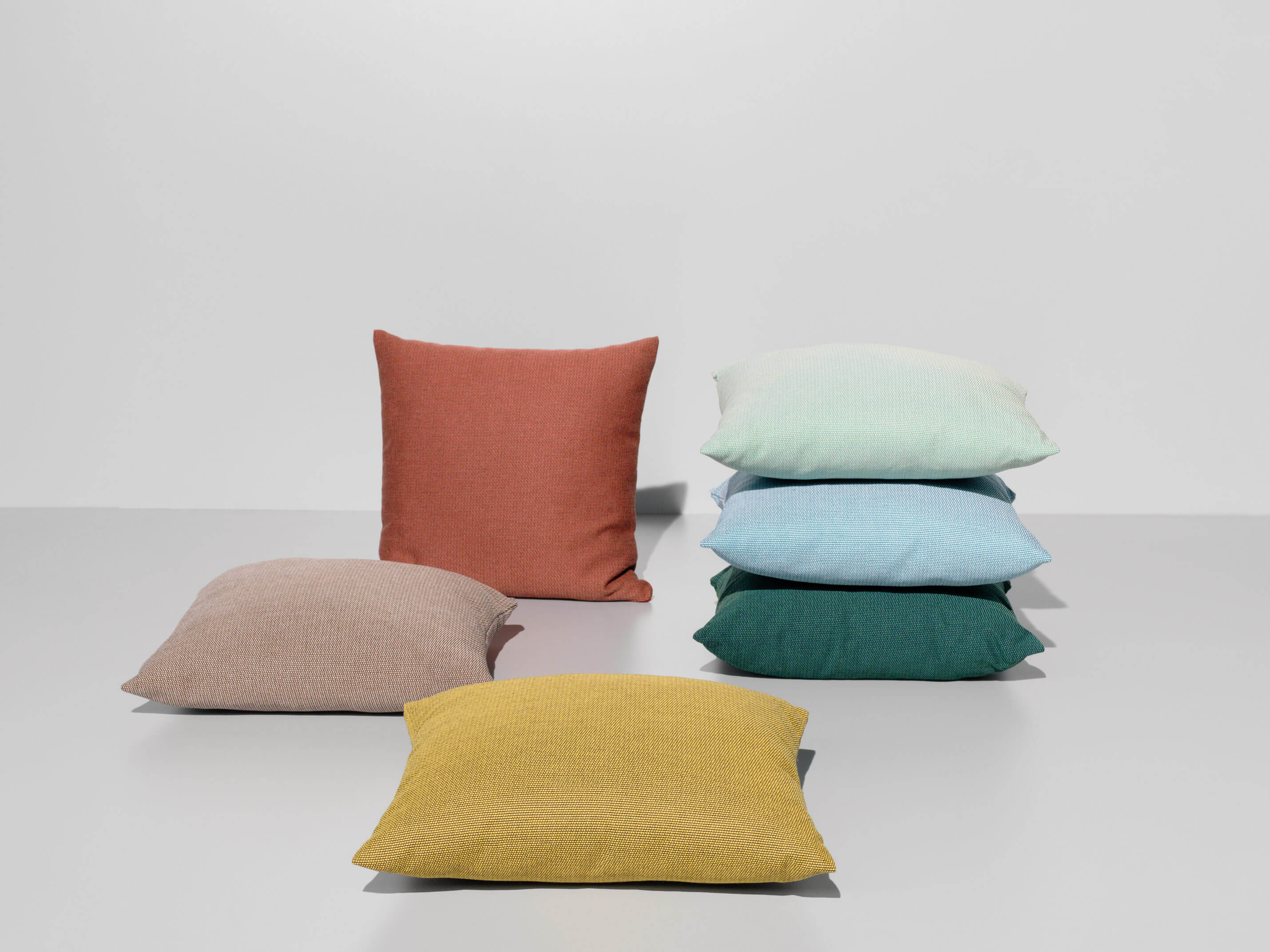 1103_0_cushions.jpg